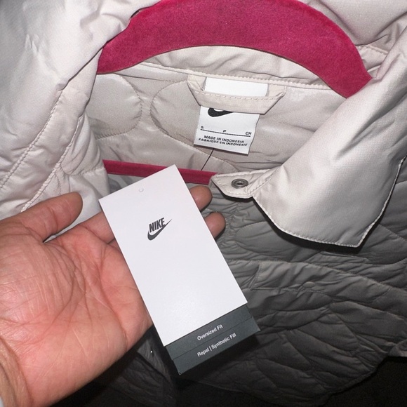 NWT Nike Womens Oversized Quilted Trench Puffy Coat - Picture 4 of 5